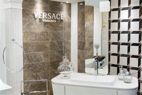 quanto costa il bagno marcato versace|Stefanelli Studio .